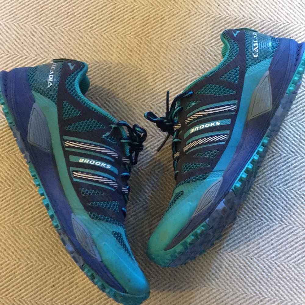 Mens Brooks Cascade Trail Runners